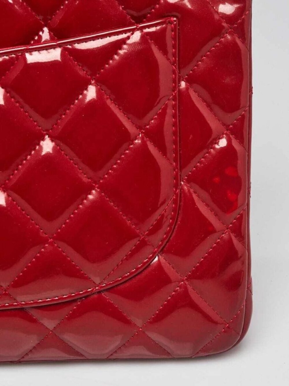 Chanel Red Quilted Patent Leather Classic Jumbo Double Flap Bag - Picture 5 of 12